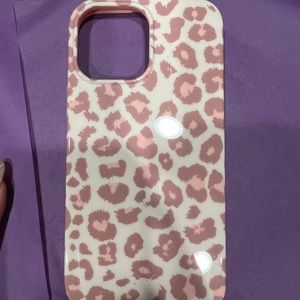 VELVET CAVIAR Leopard case never used.